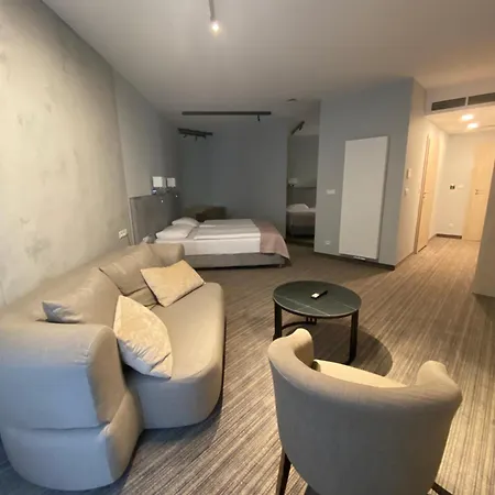 Cztery Korony Hotel Śrem