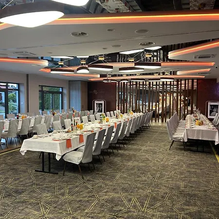 Hotel Cztery Korony 3*