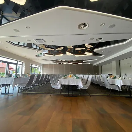 Otel Cztery Korony 3*