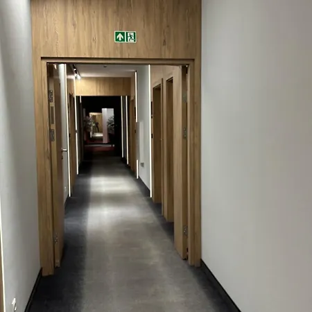 Cztery Korony Hotel Srem