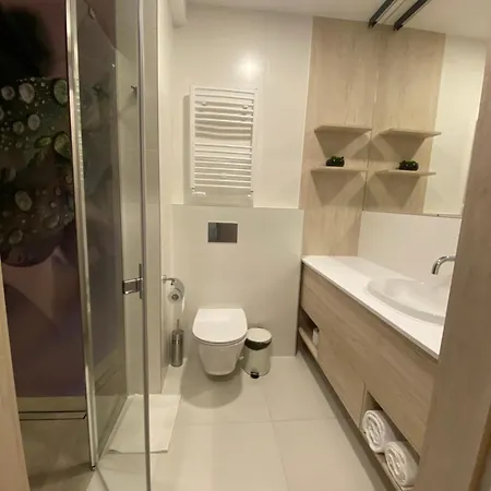 Готель Cztery Korony 3*