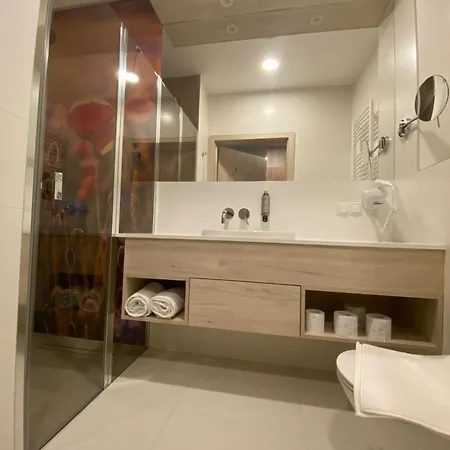 Cztery Korony Hotel 3*